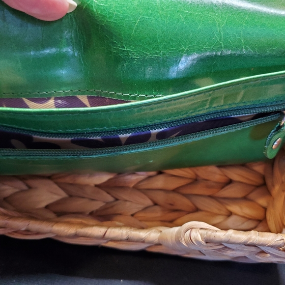 Green Leather Wallet - Picture 8 of 9